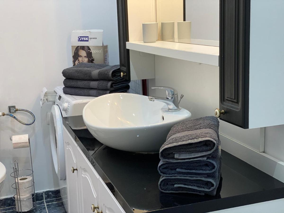 Tampa Hill Residence Брашов Екстериор снимка