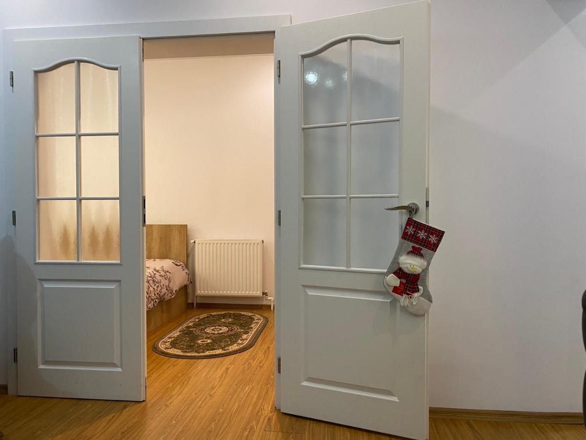 Tampa Hill Residence Брашов Екстериор снимка